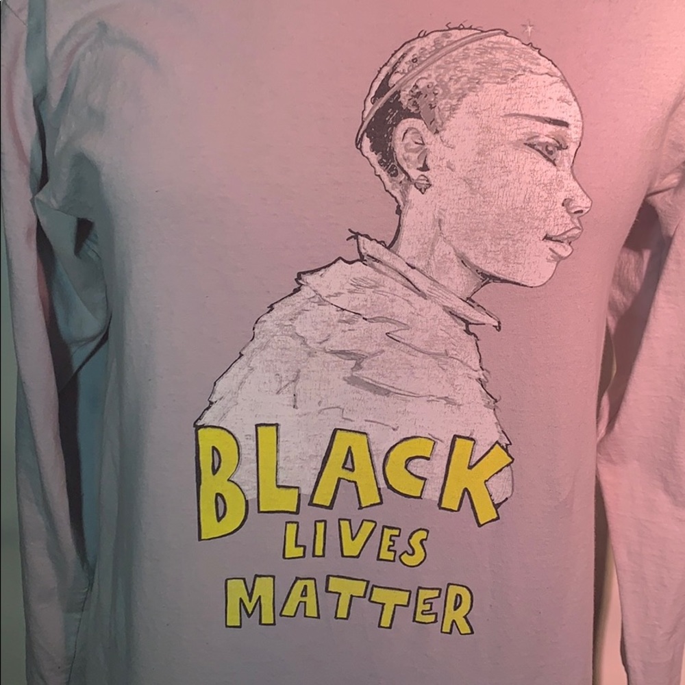 Black Lives Matter Long Sleeve Medium Men’s